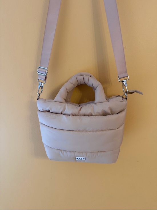 Wilo The Label Handbags - Beige Puffer Shoulder Bag with Top Handle